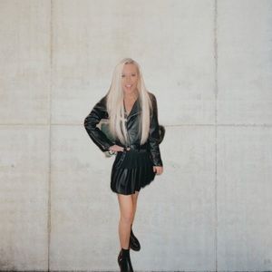 New trendy chic Black mesh leather skirt